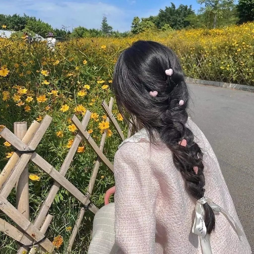 湖畔春光